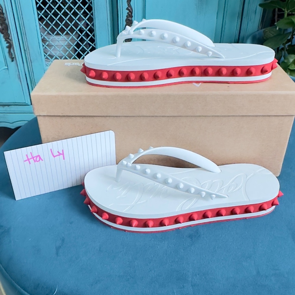 Brand new Christian Louboutin flip flop sandals for spring or summer coming!